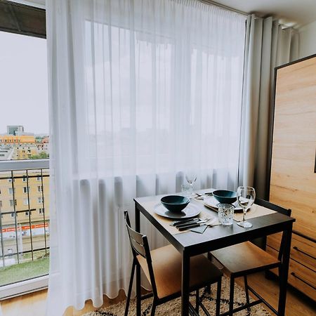 Komfortowy Apartament W Centrum Wroclawia エクステリア 写真